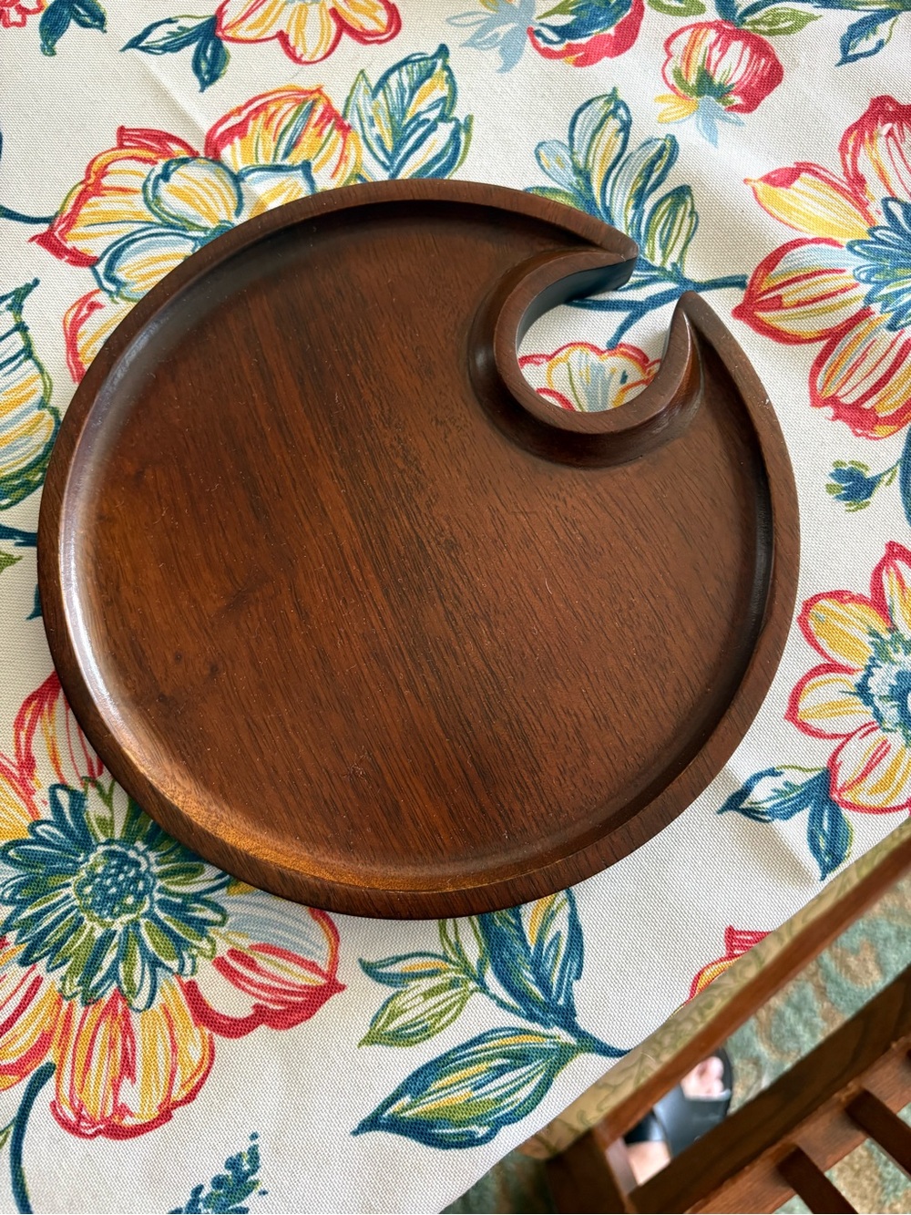 Pottery Barn Wooden Round Appetizer plated with wine glass holder cut out
